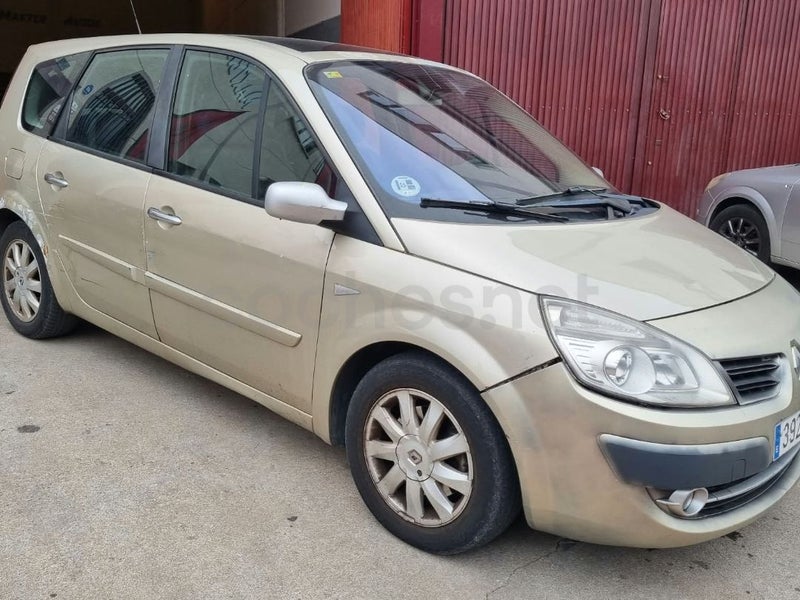 Foto 3 de Renault Grand Scénic Dynamique 7 plazas 1.9dCi EU4
