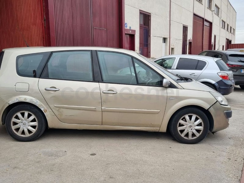 Foto 4 de Renault Grand Scénic Dynamique 7 plazas 1.9dCi EU4