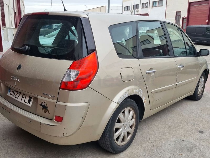 Foto 7 de Renault Grand Scénic Dynamique 7 plazas 1.9dCi EU4