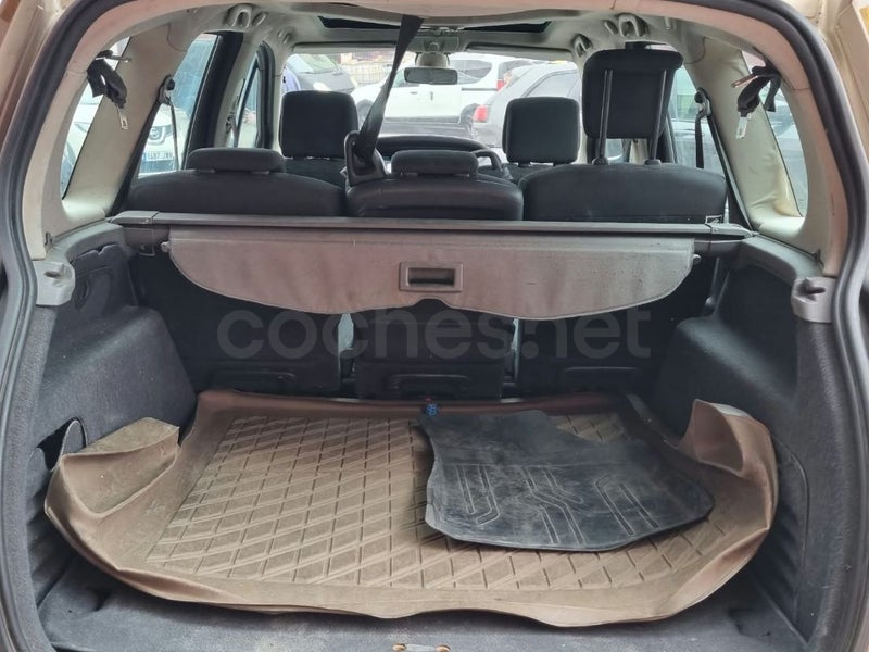 Foto 11 de Renault Grand Scénic Dynamique 7 plazas 1.9dCi EU4