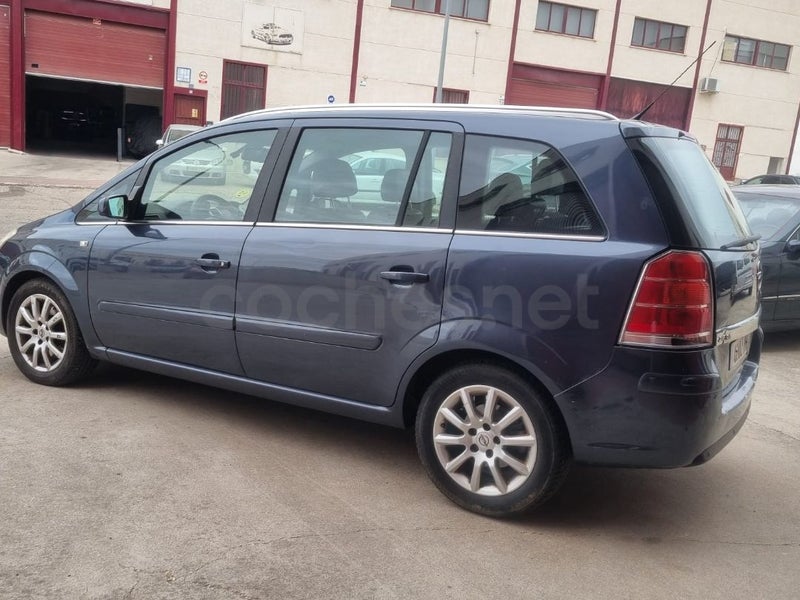 Foto 8 de Opel Zafira Cosmo 1.9 CDTi 8v 120 CV Auto