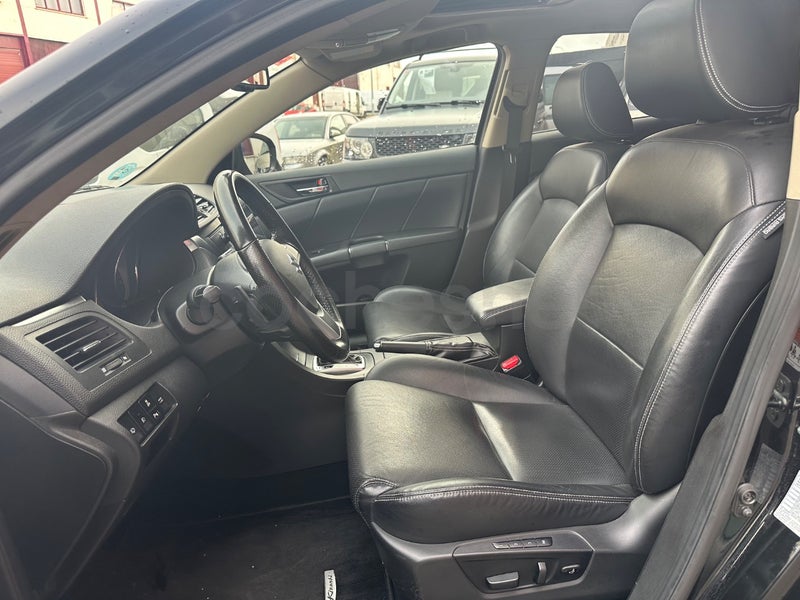 Foto 14 de Suzuki Kizashi 2.4 Sport 4x4 CVT