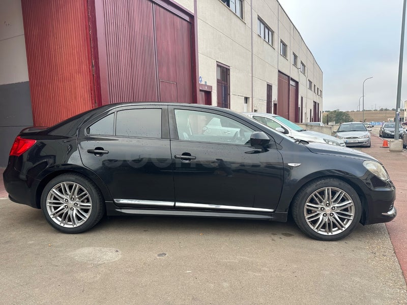 Foto 4 de Suzuki Kizashi 2.4 Sport 4x4 CVT