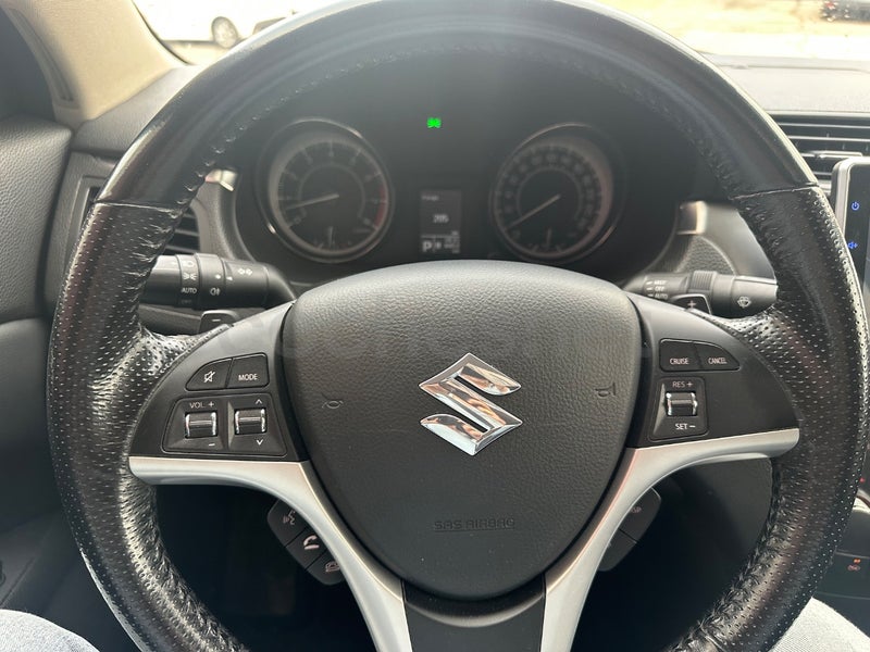 Foto 23 de Suzuki Kizashi 2.4 Sport 4x4 CVT