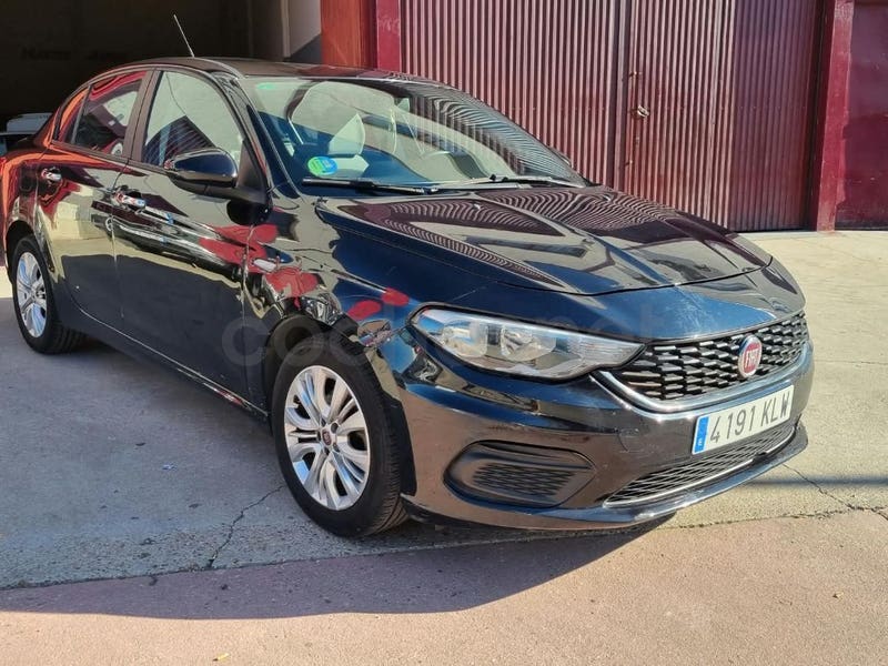 Foto 5 de Fiat Tipo 1.4 16v Pop gasolina