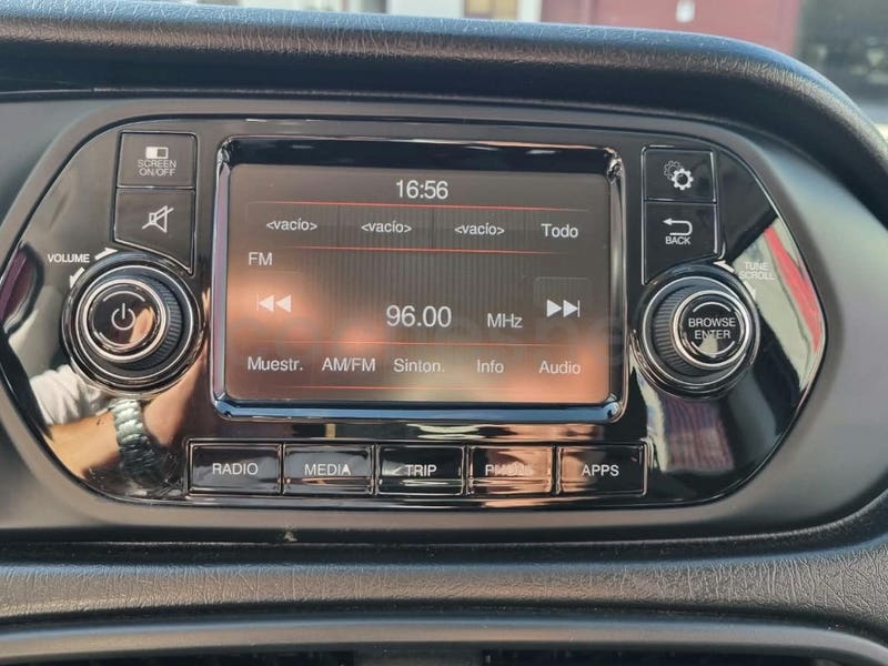 Foto 15 de Fiat Tipo 1.4 16v Pop gasolina