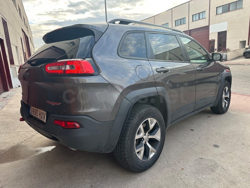 Foto 3 de Jeep Cherokee 3.2 Trailhawk Auto 4x4 Active Drive Lock