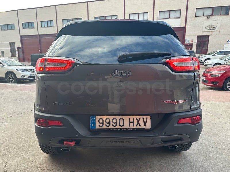 Foto 8 de Jeep Cherokee 3.2 Trailhawk Auto 4x4 Active Drive Lock