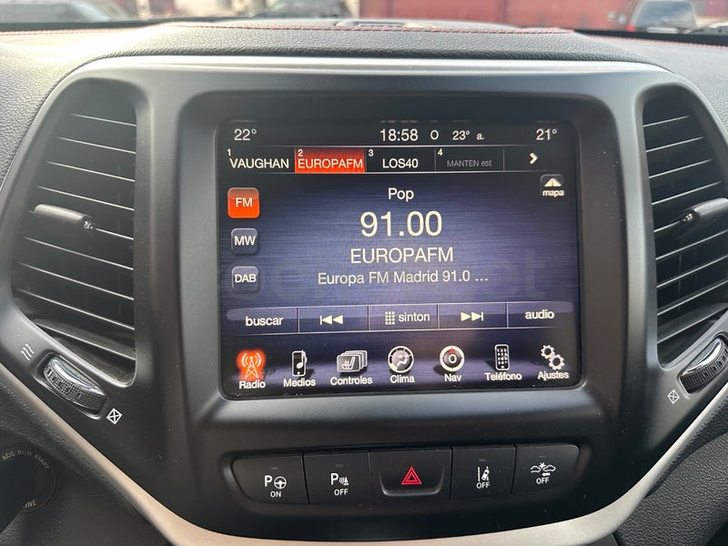 Foto 13 de Jeep Cherokee 3.2 Trailhawk Auto 4x4 Active Drive Lock