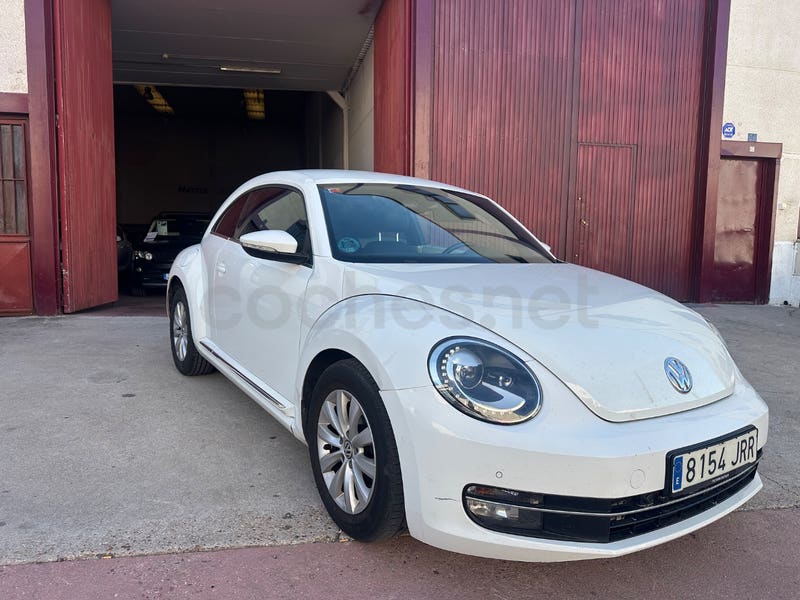 Foto 3 de Volkswagen Beetle Design 2.0 TDI BMT