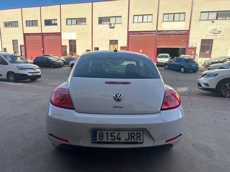 Foto 4 de Volkswagen Beetle Design 2.0 TDI BMT