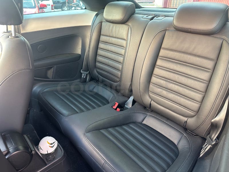 Foto 7 de Volkswagen Beetle Design 2.0 TDI BMT