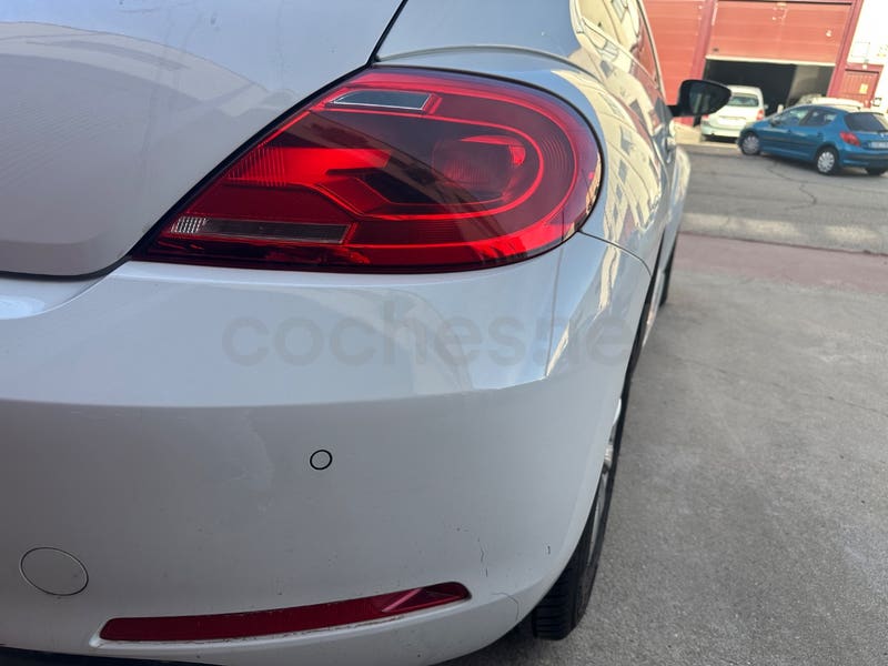 Foto 35 de Volkswagen Beetle Design 2.0 TDI BMT
