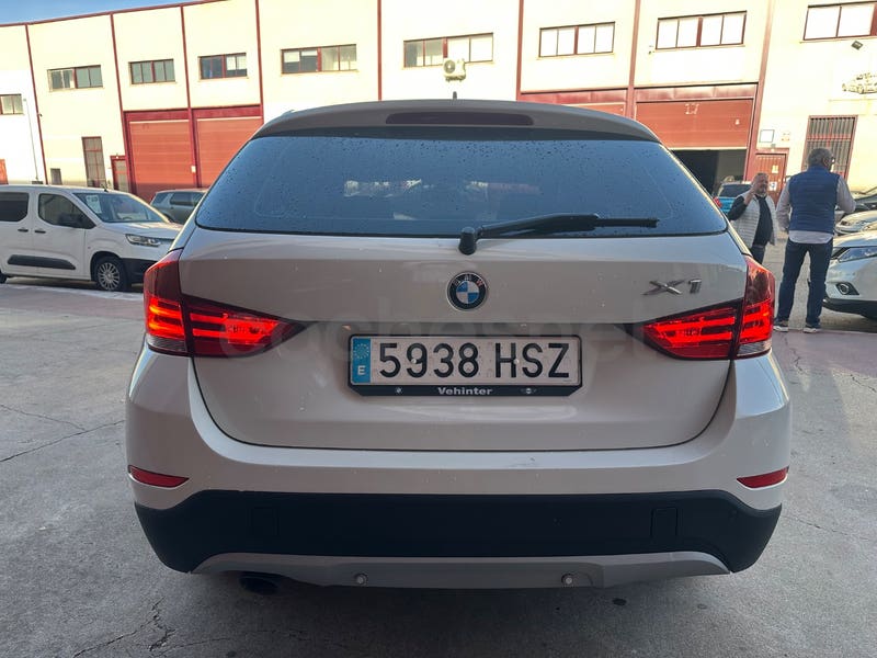 Foto 7 de BMW X1 sDrive18d