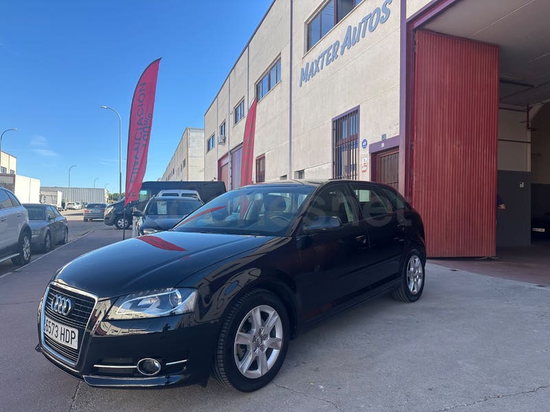Foto 2 de Audi A3 Sportback 1.4 TFSI Attraction