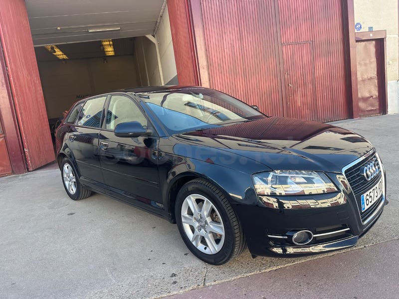 Foto 4 de Audi A3 Sportback 1.4 TFSI Attraction