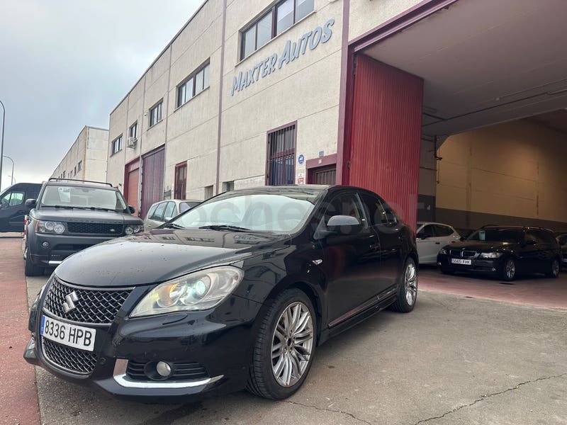 Foto 2 de Suzuki Kizashi 2.4 Sport 4x4 CVT