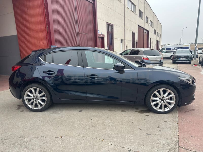 Foto 4 de Mazda Mazda3 2.2 DE 150 AT Luxury