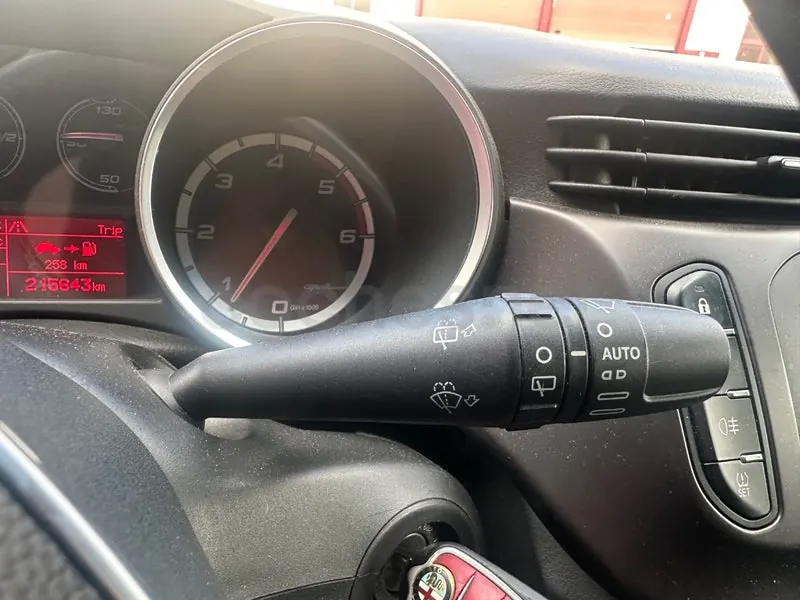 Foto 11 de Alfa Romeo Giulietta 2.0 JTDm Collezione