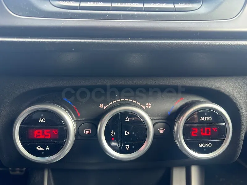 Foto 21 de Alfa Romeo Giulietta 2.0 JTDm Collezione
