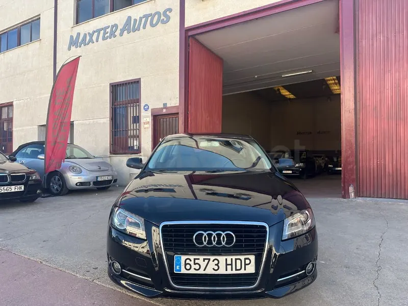 Foto 2 de Audi A3 Sportback 1.4 TFSI Attraction