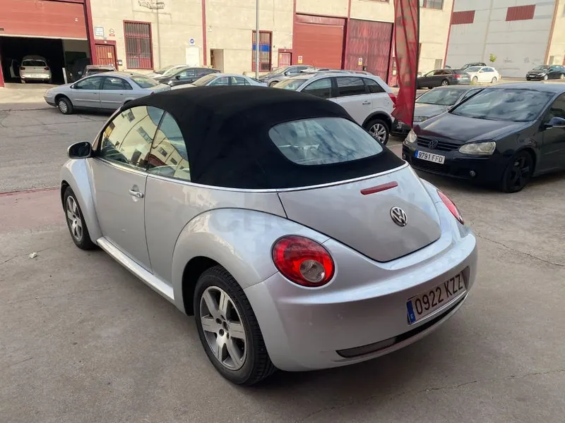 Foto 8 de Volkswagen New Beetle 1.9 TDI Cabriolet