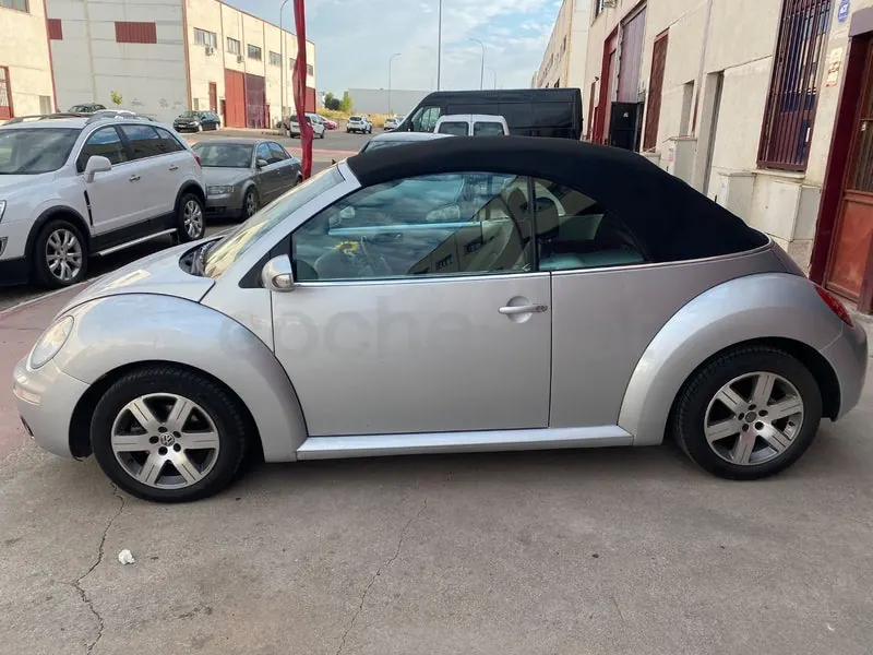 Foto 10 de Volkswagen New Beetle 1.9 TDI Cabriolet