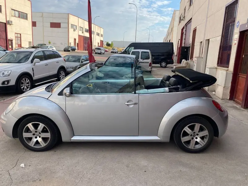 Foto 11 de Volkswagen New Beetle 1.9 TDI Cabriolet