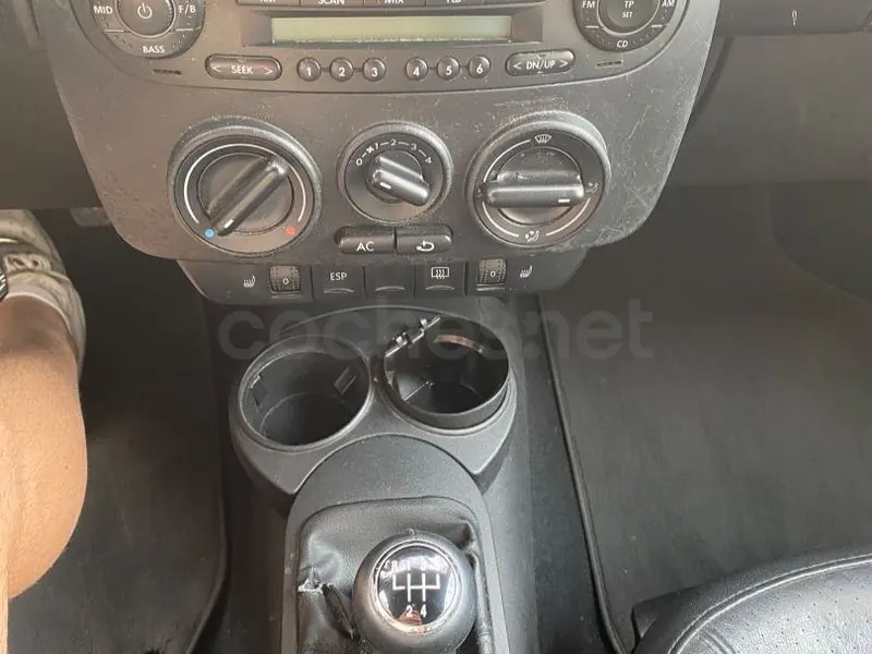 Foto 22 de Volkswagen New Beetle 1.9 TDI Cabriolet