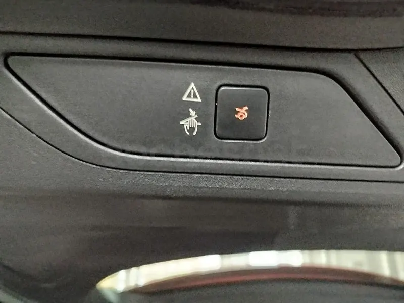 Foto 9 de Citroën Grand C4 Spacetourer BlueHDi EAT8 Shine Pack