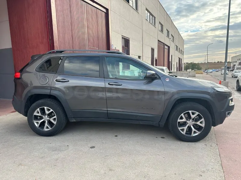 Foto 4 de Jeep Cherokee 3.2 Trailhawk Auto 4x4 Active Drive Lock