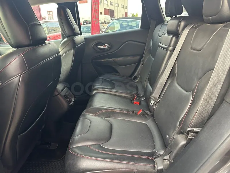 Foto 6 de Jeep Cherokee 3.2 Trailhawk Auto 4x4 Active Drive Lock