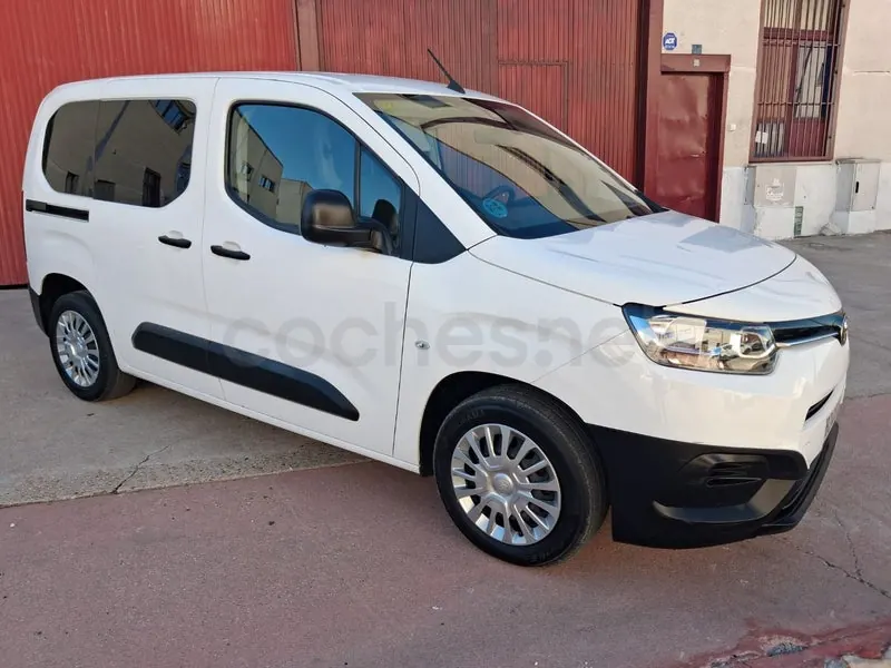 Foto 7 de Toyota Proace City Verso 1.5D Family Active L1