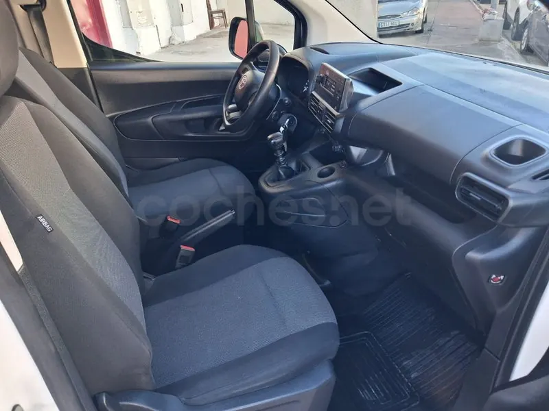 Foto 14 de Toyota Proace City Verso 1.5D Family Active L1
