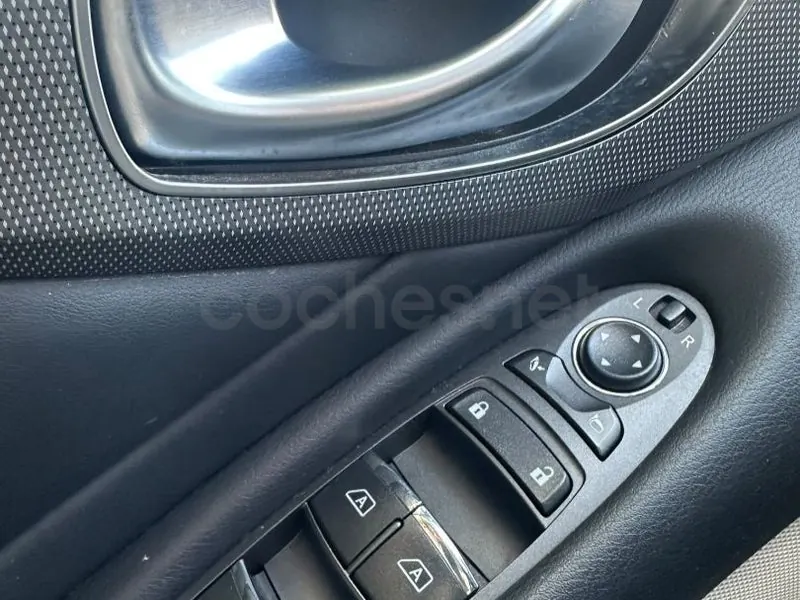 Foto 14 de Infiniti Q50 3.5 V6 HYBRID GT SPORT RWD AUTO